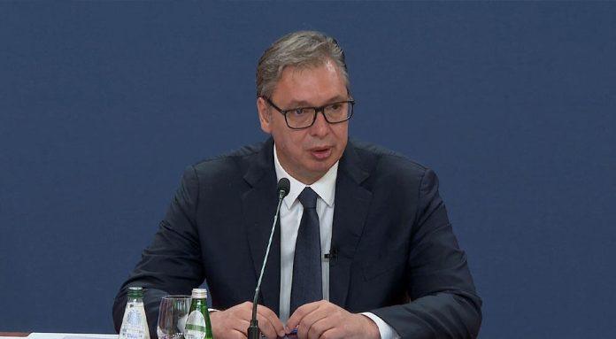 vucic-najavio-paket-mera-primaocima-socijalne-pomoci-porodice-koje-primaju-deciji-dodatak-dobice-po-detetu-25.000-dinara!-ono-sto-drzava-obeca,-to-i-ispuni