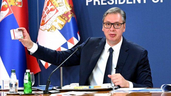 vucic-predstavio-paket-novih-mera:-veliko-snizenje-cena-lekova,-penzionerima-do-35.000-dinara-jednokratne-pomoci,-evo-ko-jos-dobija-novac