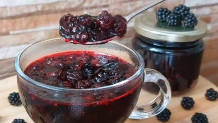recept-za-slatko-od-kupina:-bobice-ostaju-cele,-a-sirup-ispada-savrsen