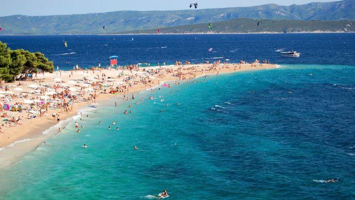ovu-plazu-na-jadranu-morate-posetiti-barem-jednom-u-zivotu:-proglasena-je-najlepsom-na-svetu