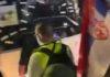 EVO ŠTA RADI ŠAČICA ZGUBIDANA: Stali ispred autobusa i narodu koji je došao da podrži predsednika nisu dali da prođe! evo-sta-radi-sacica-zgubidana:-stali-ispred-autobusa-i-narodu-koji-je-dosao-da-podrzi-predsednika-nisu-dali-da-prode!