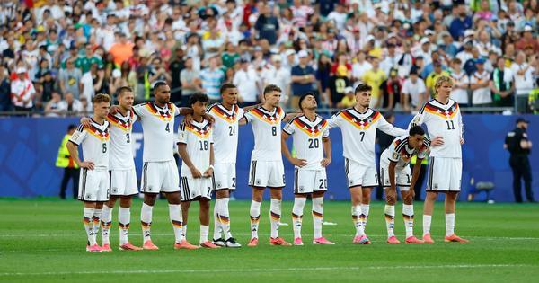 sokantna-prica-iz-tabora-nemacke:-svi-su-se-uplasili-sutiranja-penala! sokantna-prica-iz-tabora-nemacke:-svi-su-se-uplasili-sutiranja-penala!