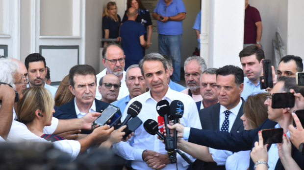 Напади-на-чланове-Нове-демократије-у-Солуну;-Мицотакис:-Нећемо-толерисати-тероризам Напади-на-чланове-Нове-демократије-у-Солуну;-Мицотакис:-Нећемо-толерисати-тероризам