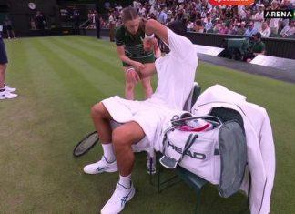 Ma ovo je Đoković kakvog svi znamo! Novak u svom stilu uplašio, pa nesmejao skupljačicu lopti i londonsku publiku ma-ovo-je-dokovic-kakvog-svi-znamo!-novak-u-svom-stilu-uplasio,-pa-nesmejao-skupljacicu-lopti-i-londonsku-publiku