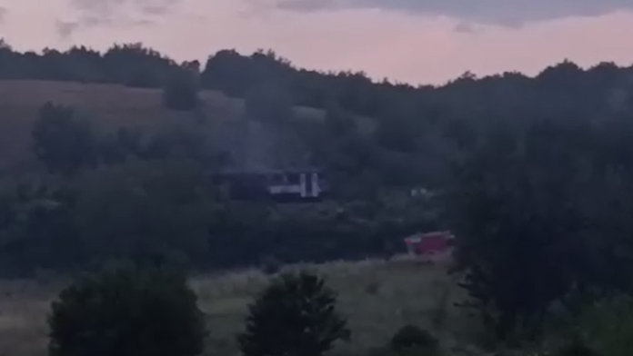 zapalio-se-sinobus-drama-na-putu-nis-svrljig:-evakuisano-11-putnika