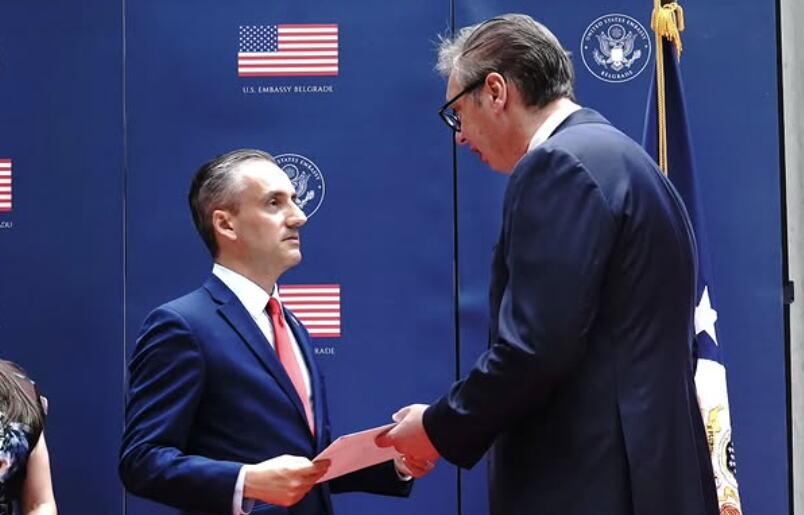 vucic-americkom-narodu-i-donaldu-trampu-pozeleo-mir,-uspeh-i-prosperitet!-predsednik-srbije-na-prijemu-u-ambasadi-sad-povodom-dana-nezavisnosti vucic-americkom-narodu-i-donaldu-trampu-pozeleo-mir,-uspeh-i-prosperitet!-predsednik-srbije-na-prijemu-u-ambasadi-sad-povodom-dana-nezavisnosti