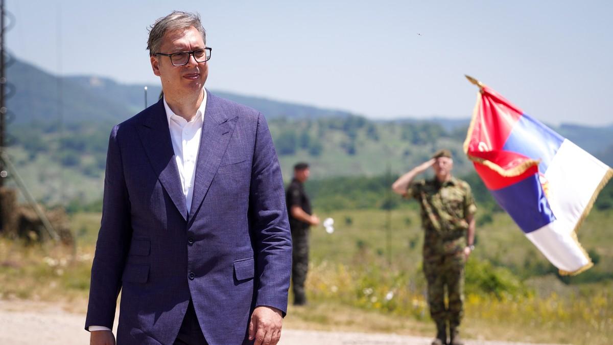 vucic-danas-sa-ministarkom-odbrane-spanije,-nakon-susreta-dodela-ordena-porodici-posthumno-odlikovanog-podoficira-vojske-srbije-milovana-jovanovica vucic-danas-sa-ministarkom-odbrane-spanije,-nakon-susreta-dodela-ordena-porodici-posthumno-odlikovanog-podoficira-vojske-srbije-milovana-jovanovica