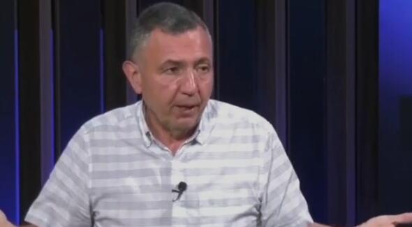 mnogo-centara,-neusaglaseni-su,-a-program-im-je-–-idiotski!-dragomir-andelkovic-o-studentima-blokaderima:-“necu-macku-u-dzaku,-vec-konkretan-program”-(video) mnogo-centara,-neusaglaseni-su,-a-program-im-je-–-idiotski!-dragomir-andelkovic-o-studentima-blokaderima:-“necu-macku-u-dzaku,-vec-konkretan-program”-(video)