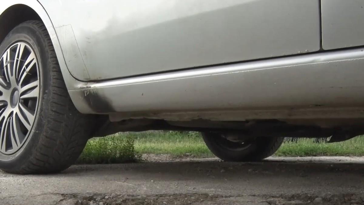 (video)-na-automobil-slavise-slavkovica-bacen-molotovljev-koktel (video)-na-automobil-slavise-slavkovica-bacen-molotovljev-koktel