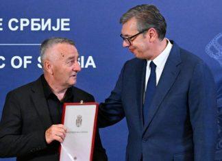 “ZA MIR I SLOBODU URADIO SI VIŠE OD SVIH NAS”: Vučić i Fernandes posthumno odlikovali Milovana Jovanovića, poginulog u Libanu (VIDEO) “za-mir-i-slobodu-uradio-si-vise-od-svih-nas”:-vucic-i-fernandes-posthumno-odlikovali-milovana-jovanovica,-poginulog-u-libanu-(video)