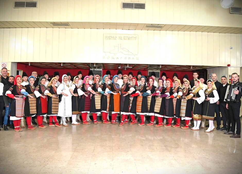 ansambl-“lazarica”-osvojio-prvo-mesto-u-turskoj:-veliki-medunarodni-uspeh-krusevackih-folklorasa ansambl-“lazarica”-osvojio-prvo-mesto-u-turskoj:-veliki-medunarodni-uspeh-krusevackih-folklorasa