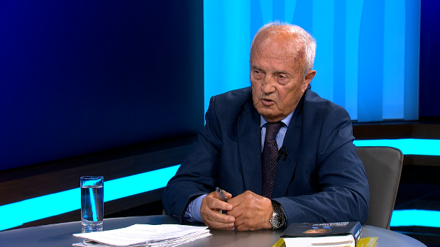 Јован-Милановић-–-генерал-који-је-прочитао-сутра Јован-Милановић-–-генерал-који-је-прочитао-сутра