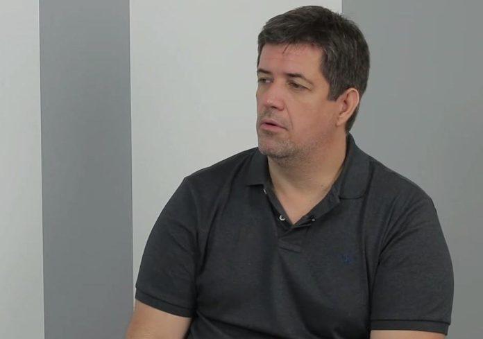 “blokaderi-bi-strance-pitali-i-gde-smeju-da-salju-delegacije”-blamantne-izjave-ssp-naisle-na-ostro-negodovanje:-za-razliku-od-njih-vucic-vodi-nezavisnu-politiku
