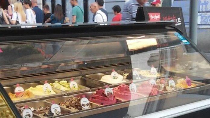 alarm-za-kupce-u-srbiji!-inspekcija-upala-u-poslasticarnice:-zabranjena-proizvodnja,-povucene-desetine-kilograma-sladoleda