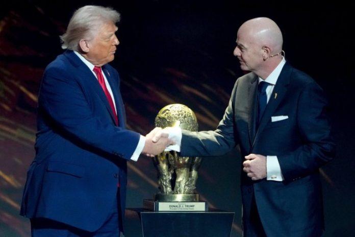 donald-tramp-sokirao-svet!-priznao-da-je-zvao-fifa,-evo-kako-je-doslo-do-neverovatne-odluke-o-ponistavanju-crvenog-kartona-americkom-reprezentativcu!