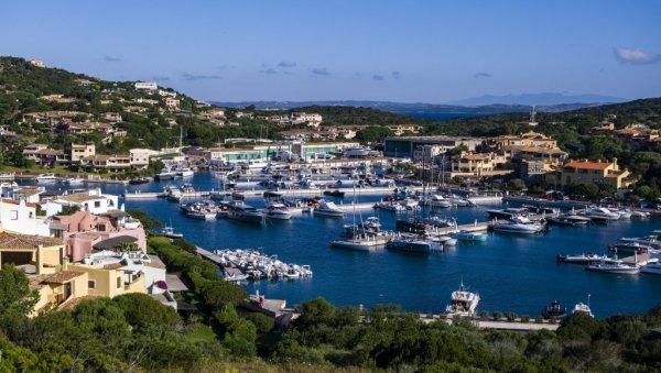 pikasov-unuk-kupio-vilu-na-sardiniji:-skupocene-nekretnine-na-obali-“evropskih-kariba”-postale-meta-bogatasa-iz-svih-delova-sveta pikasov-unuk-kupio-vilu-na-sardiniji:-skupocene-nekretnine-na-obali-“evropskih-kariba”-postale-meta-bogatasa-iz-svih-delova-sveta