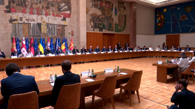 Председници-парламената-држава-кандидата-за-ЕУ-на-скупу-у-Београду;-Вучић:-Нисам-оптимиста,-важно-је-да-сарађујемо Председници-парламената-држава-кандидата-за-ЕУ-на-скупу-у-Београду;-Вучић:-Нисам-оптимиста,-важно-је-да-сарађујемо