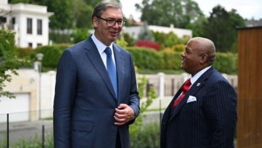 vucic-sa-bernsom-o-buducnosti-odnosa-srbije-i-amerike:-“na-temeljima-vere,-porodice-i-slobode-gradimo-cvrsce-veze” vucic-sa-bernsom-o-buducnosti-odnosa-srbije-i-amerike:-“na-temeljima-vere,-porodice-i-slobode-gradimo-cvrsce-veze”