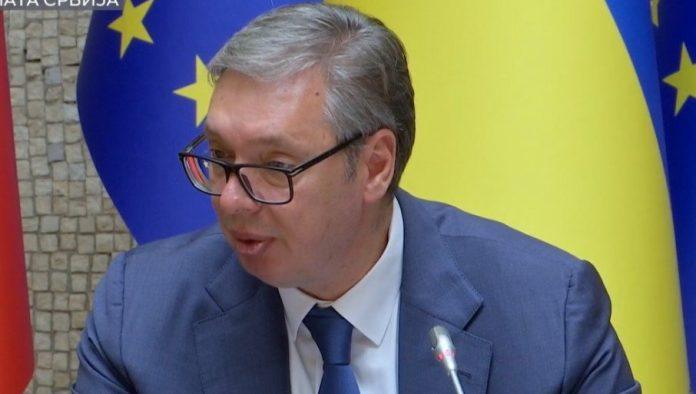 vucic-o-raspravi-u-crnoj-gori:-pravili-su-drzavu-da-bi-izbegli-da-srpska-trobojka-i-srpski-jezik-imaju-ikakav-znacaj!