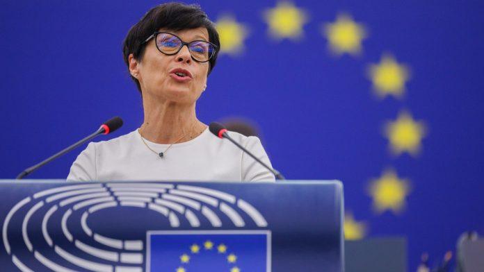 “srbija-je-nacinila-vazne-pomake,-ne-sme-da-zaostaje”-evropska-komisija-ponovo-preporucila-otvaranje-klastera-3:-“posebno-je-napredovala-u-reformi-pravosuda”