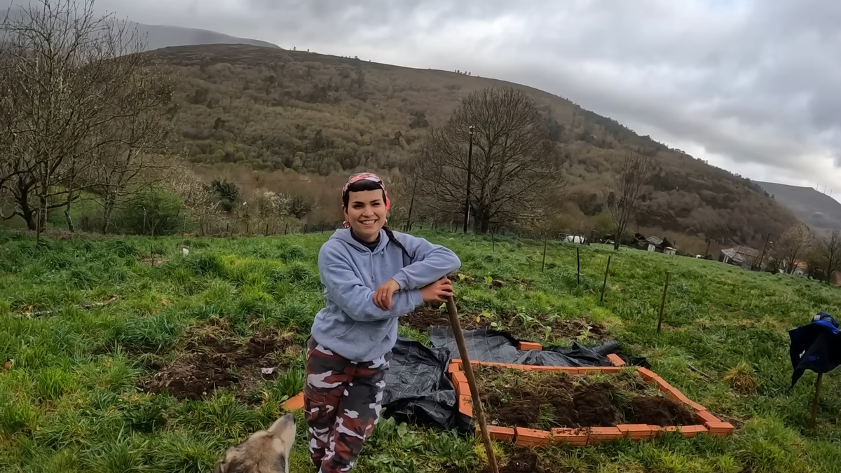 “preselila-sam-se-na-selo,-mesecno-trosim-50-evra”:-lucija-(27)-napustila-grad-i-zivi-u-mestu-sa-devet-stanovnika-–-evo-koliko-je-platila-kucu-(video) “preselila-sam-se-na-selo,-mesecno-trosim-50-evra”:-lucija-(27)-napustila-grad-i-zivi-u-mestu-sa-devet-stanovnika-–-evo-koliko-je-platila-kucu-(video)