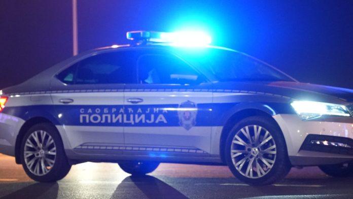 hapsenje-u-zemunu-tinejdzer-(19)-lomio-stakla-na-kolima-i-stambenim-objektima:-policija-ga-pronasla-i-uhapsila