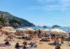 Šok na Jadranu! Plažni šerifi izbacuju turiste sa javnih plaža: Arogantni zakupci ležaljki blokiraju pristup moru, a vlasti ćute sok-na-jadranu!-plazni-serifi-izbacuju-turiste-sa-javnih-plaza:-arogantni-zakupci-lezaljki-blokiraju-pristup-moru,-a-vlasti-cute