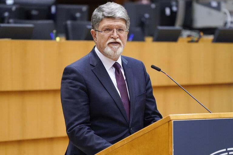 picula-ne-zeli-da-vidi-napredak-srbije:-strucnjaci-o-novim-detaljima-odluke-iz-brisela:-balticke-zemlje,-hrvatska-i-bugarska-nas-stopirale-zbog-rusije? picula-ne-zeli-da-vidi-napredak-srbije:-strucnjaci-o-novim-detaljima-odluke-iz-brisela:-balticke-zemlje,-hrvatska-i-bugarska-nas-stopirale-zbog-rusije?