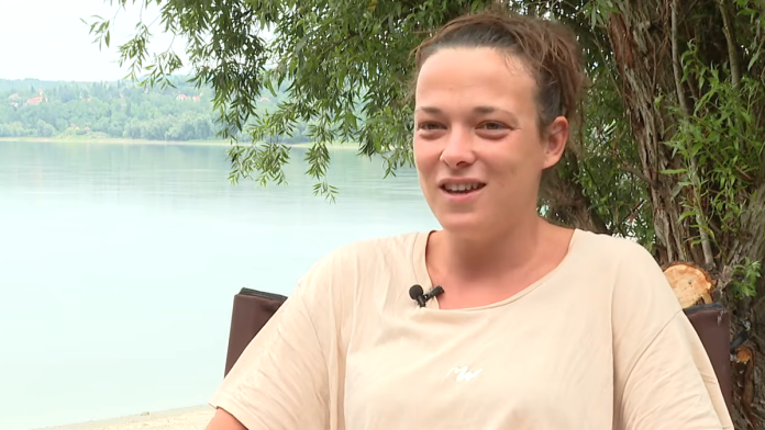 jovana-(31)-zivi-u-prikolici-na-dunavu!-okruzena-prirodom-zivi-po-svojim-pravilima-–-bez-stresa,-zurbe-i-racuna-za-vodu-i-struju:-“jednostavno-sam-prelomila”-(video)