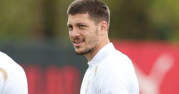 srpski-fudbaleri-u-fokusu:-jovic-ima-milionsko-obestecenje-u-atini,-vlahovic-moze-da-se-vrati-u-juventus! srpski-fudbaleri-u-fokusu:-jovic-ima-milionsko-obestecenje-u-atini,-vlahovic-moze-da-se-vrati-u-juventus!