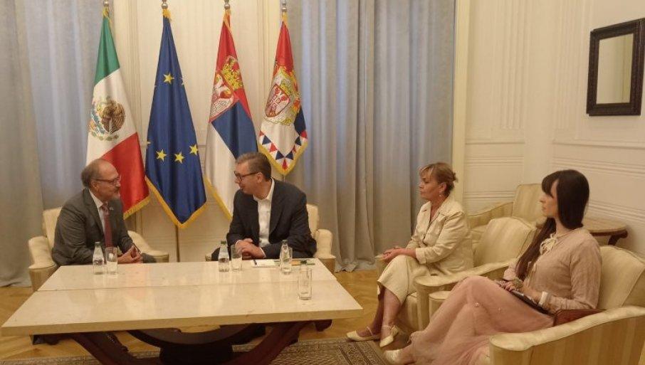 vazan-razgovor:-vucic-ugostio-ambasadora-sjedinjenih-meksickih-drzava vazan-razgovor:-vucic-ugostio-ambasadora-sjedinjenih-meksickih-drzava