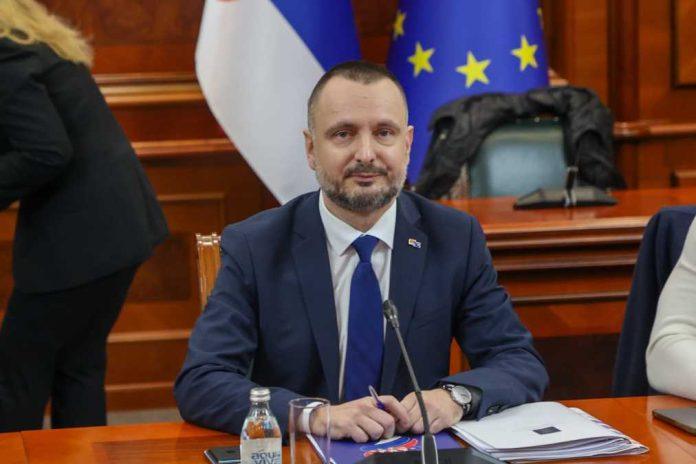 apostolovic:-srbija-ispunila-i-dodatne-uslove-za-otvaranje-klastera-3