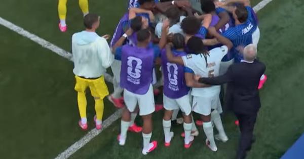 ova-proslava-gola-je-mogla-biti-kobna-za-francuze:-rezervni-golman-sprecio-katastrofu-o-kojoj-bi-se-dugo-pricalo-/video/ ova-proslava-gola-je-mogla-biti-kobna-za-francuze:-rezervni-golman-sprecio-katastrofu-o-kojoj-bi-se-dugo-pricalo-/video/