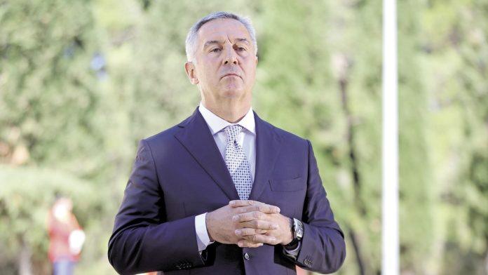 pala-odluka-o-spornim-satovima-mila-dukanovica!-oglasio-se-upravni-sud-crne-gore:-bivsi-predsednik-nije-prekrsio-zakon