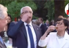 MARTA KOS I ANDRIJA MANDIĆ “NATEZALI” RAKIJU Predsednik parlamenta veseo nakon što su izglasane ustavne promene bez srpskog jezika kao službenog (VIDEO) marta-kos-i-andrija-mandic-“natezali”-rakiju-predsednik-parlamenta-veseo-nakon-sto-su-izglasane-ustavne-promene-bez-srpskog-jezika-kao-sluzbenog-(video)