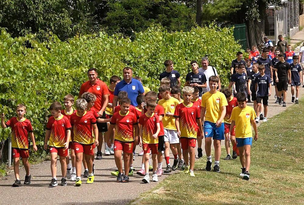 “razigrana-zupa-2026“-okupila-mlade-iz-dijaspore-i-regiona”-u-aleksandrovcu-se-odrzava-omladinski-kamp-uz-podrsku-vlade-srbije “razigrana-zupa-2026“-okupila-mlade-iz-dijaspore-i-regiona”-u-aleksandrovcu-se-odrzava-omladinski-kamp-uz-podrsku-vlade-srbije