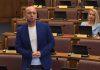 “VASKRSNUĆE SRPSKI JEZIK” Knežević dominira u Skupštini Crne Gore – Izdajnici gledaju u pod (VIDEO) “vaskrsnuce-srpski-jezik”-knezevic-dominira-u-skupstini-crne-gore-–-izdajnici-gledaju-u-pod-(video)