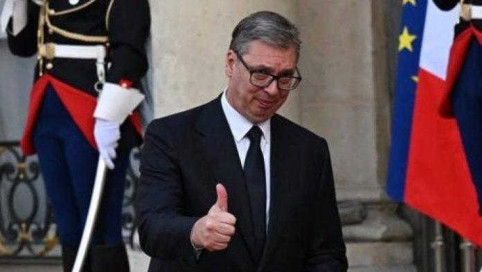 vucic-u-jelisejskoj-palati:-predsednik-prisustvuje-veceri-za-svetske-lidere-koju-je-priredio-makron