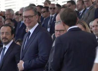 HRVATI PUCAJU OD MUKE: Ne mogu da podnesu čast koja je Vučiću i Srbiji ukazana u Parizu (FOTO) hrvati-pucaju-od-muke:-ne-mogu-da-podnesu-cast-koja-je-vucicu-i-srbiji-ukazana-u-parizu-(foto)