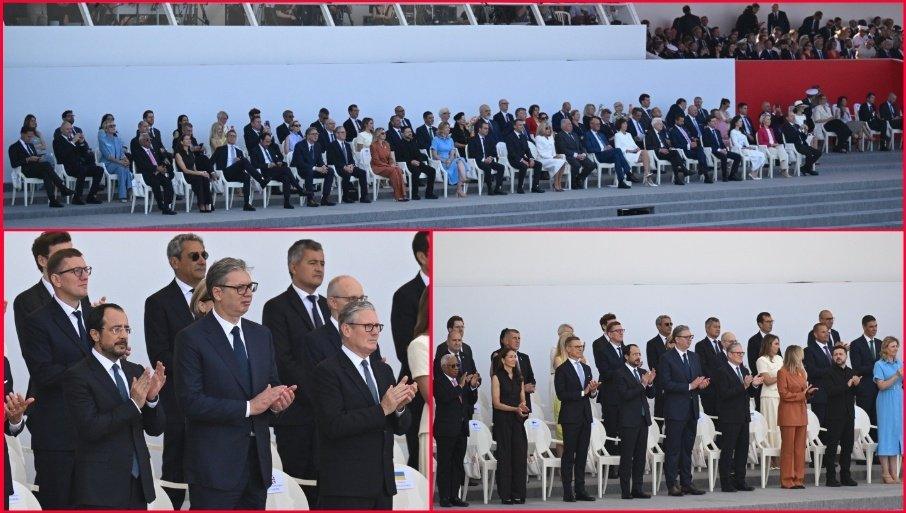 velika-cast-za-srbiju:-predsednik-vucic-vojnu-paradu-u-parizu-pratio-iz-prvog-reda-(foto) velika-cast-za-srbiju:-predsednik-vucic-vojnu-paradu-u-parizu-pratio-iz-prvog-reda-(foto)