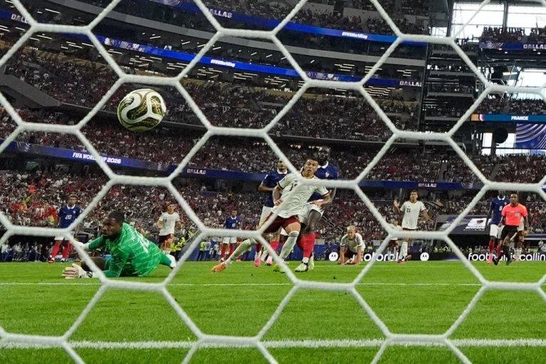 mocna-spanija-u-finalu-mundijala!-francuska-nokautirana,-vicesampion-sveta-nece-igrati-novi-mec-za-titulu!-(video) mocna-spanija-u-finalu-mundijala!-francuska-nokautirana,-vicesampion-sveta-nece-igrati-novi-mec-za-titulu!-(video)