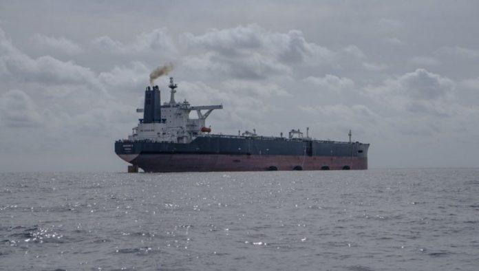 milioni-barela-zarobljeni::-ruska-tankerska-flota-“zamrznuta”-u-iscekivanju-kobne-odluke