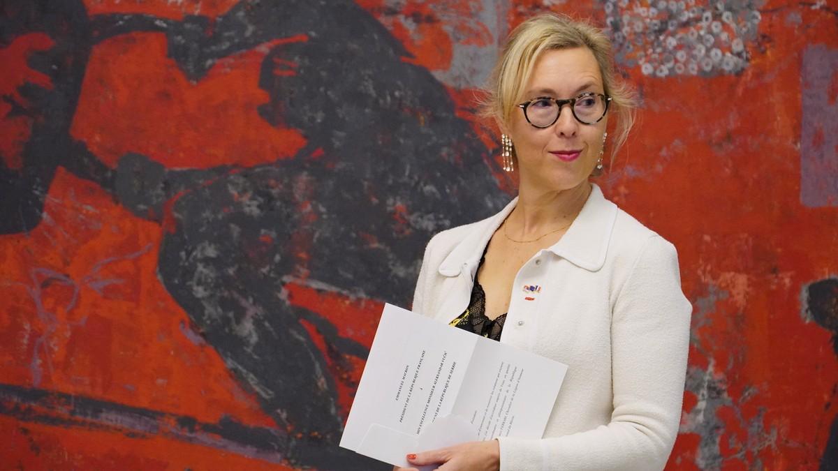 “prisustvo-vucica-u-parizu-ucvrscuje-prijateljstvo-nasih-zemalja”-ambasadorka-francuske-o-istorijskom-pozivu-za-srbiju:-“saradnje-nas-svakog-dana-dodatno-vezuju” “prisustvo-vucica-u-parizu-ucvrscuje-prijateljstvo-nasih-zemalja”-ambasadorka-francuske-o-istorijskom-pozivu-za-srbiju:-“saradnje-nas-svakog-dana-dodatno-vezuju”