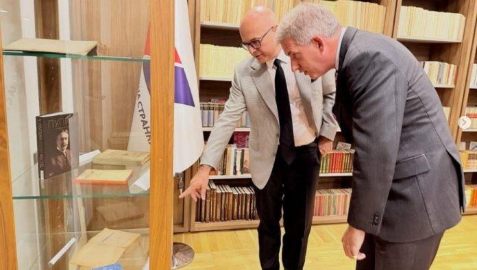 vazan-sastanak-u-beogradu:-vucevic-i-britanski-ambasador-razgovarali-o-buducnosti-odnosa-srbije-i-uk-(foto)