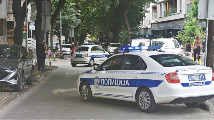 braca-izbodena-u-centru-beograda-zivotno-ugrozena!-sumnja-se-da-ih-je-napao-muz-njihove-sestre,-svuda-po-ulici-bili-tragovi-krvi-(foto)