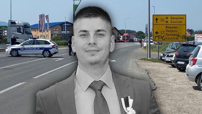 “srbija-nikada-nece-zaboraviti-nikolu-i-njegovu-pozrtvovanost”-proslo-je-tacno-dve-godine-od-kada-je-albanac-ubio-mladog-policajaca-u-loznici,-oglasio-se-dacic:-“polozio-je-najvrednije-sta-je-imao…”