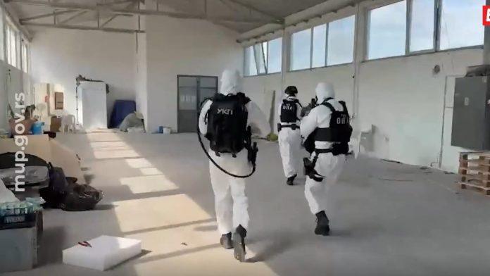 (video)-otkrivena-laboratorija-marihuane-usred-beograda!-ukp-upao-u-hangar-i-pronasao-cak-1700-biljaka-droge:-uhapsena-petorica!