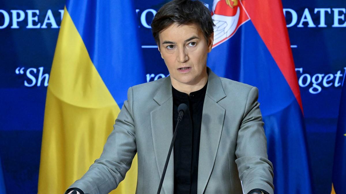 “da-li-ce-prihvatiti-pruzenu-ruku?”-brnabic:-vucic-jos-jednom-pozvao-na-dijalog,-dijalog-je-lekovit “da-li-ce-prihvatiti-pruzenu-ruku?”-brnabic:-vucic-jos-jednom-pozvao-na-dijalog,-dijalog-je-lekovit