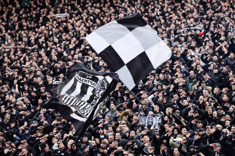 partizan-pod-blokadom:-crno-beli-ne-mogu-da-registruju-igrace-zbog-skauta-koji-im-nije-doveo-nikoga! partizan-pod-blokadom:-crno-beli-ne-mogu-da-registruju-igrace-zbog-skauta-koji-im-nije-doveo-nikoga!