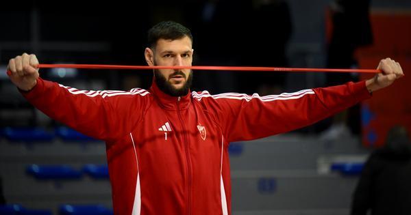 novi-detalji-napada-kosarkasa-na-vojno-lice:-plavsic-bio-pijan-i-drogiran? novi-detalji-napada-kosarkasa-na-vojno-lice:-plavsic-bio-pijan-i-drogiran?